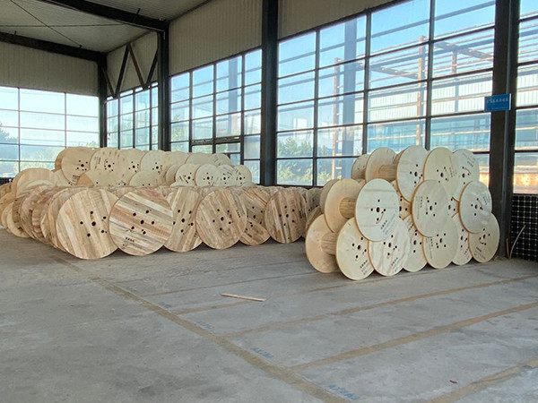 長飛(fēi)光纖光纜